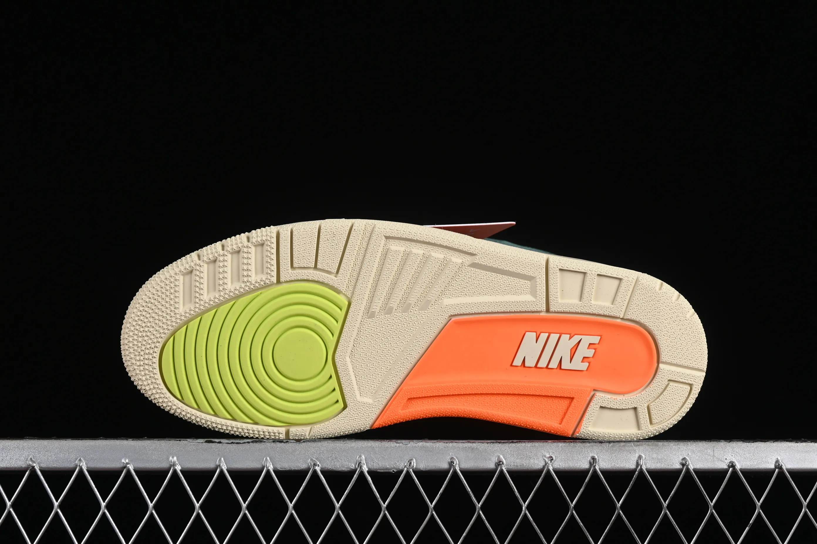 All categories Air Jordan Jordan series basketball shoes Air Jordan 3 Nina Chanel Abney x Air Jordan 3 Retro AJ3 Joe 3 New York artist jointly signed FZ7974-300